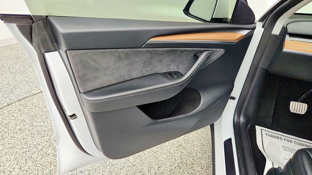 2024 Tesla Model Y Performance AWD - 23060854 - 10