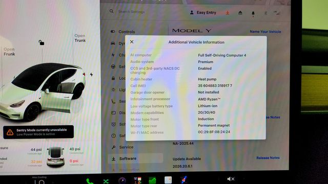 2024 Tesla Model Y Performance AWD - 23060854 - 14