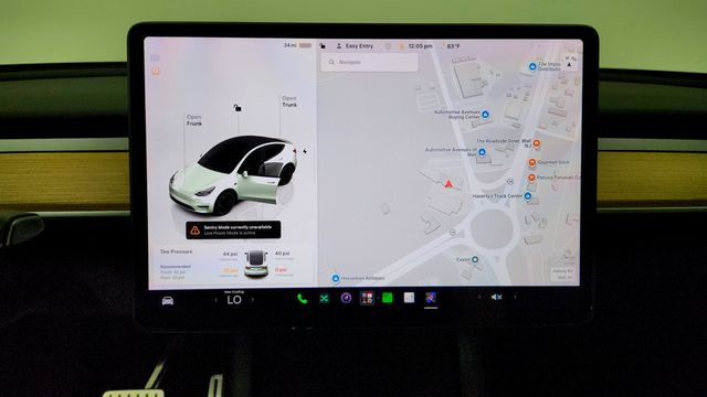 2024 Tesla Model Y Performance AWD - 23060854 - 22