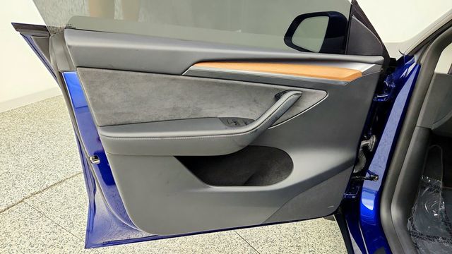 2024 Tesla Model Y Performance AWD - 23083007 - 10