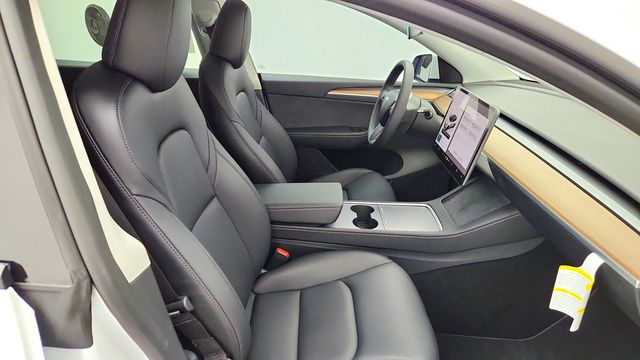 2024 Tesla Model Y Performance AWD - 23099923 - 28