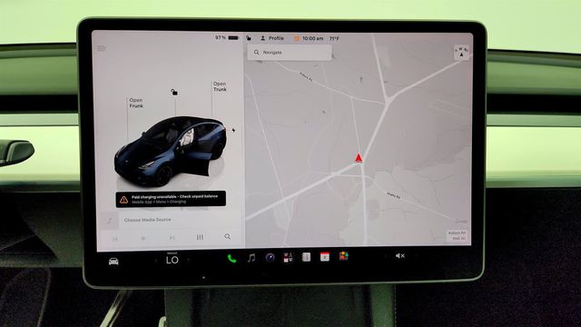 2024 Tesla Model Y Performance AWD w/ White & Black Interior - 23074944 - 21