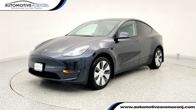 2024 Tesla Model Y RWD *Ltd Avail* - 22963626 - 0