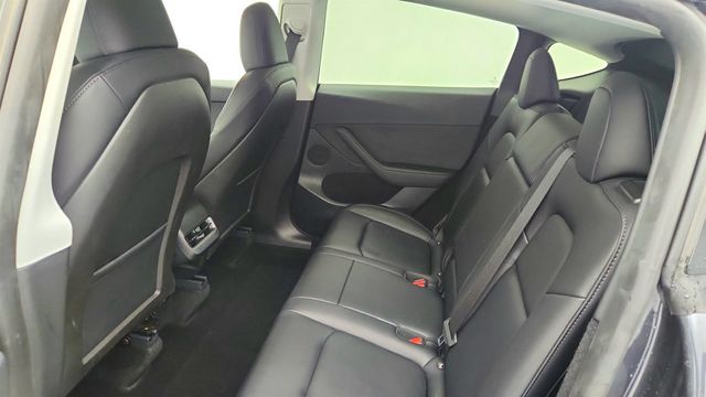2024 Tesla Model Y RWD *Ltd Avail* - 22963626 - 24
