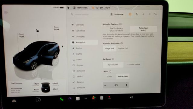2024 Tesla Model Y RWD *Ltd Avail* - 23068888 - 19