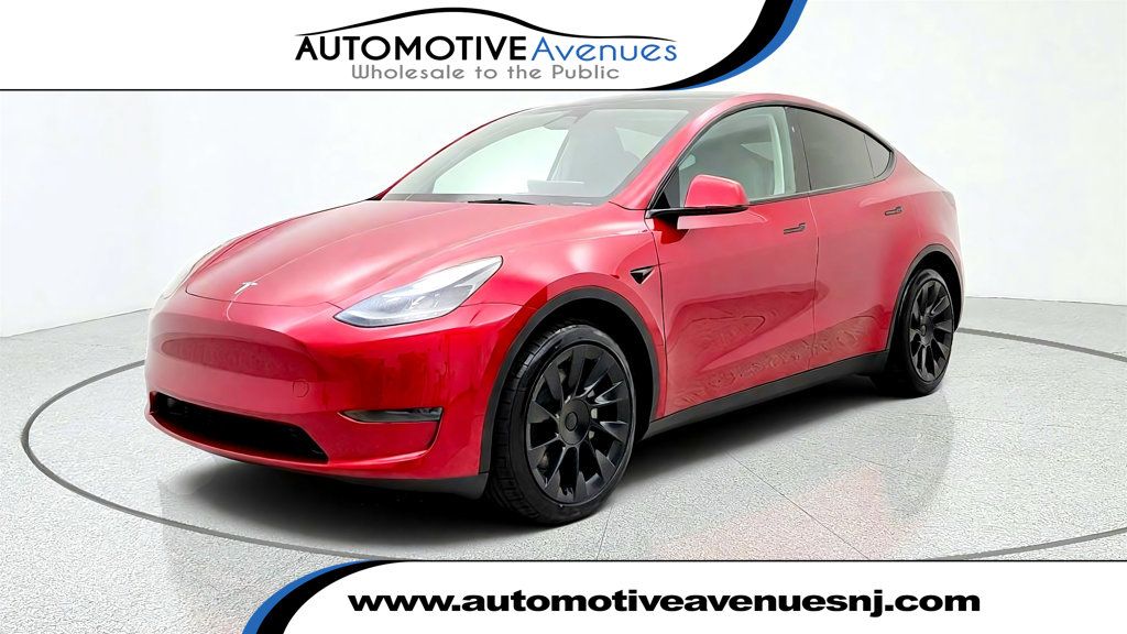 2024 Tesla Model Y RWD *Ltd Avail* w/ 20'' Induction Wheels - 23082305 | Video 1