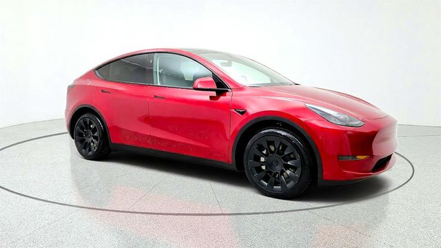 2024 Tesla Model Y RWD *Ltd Avail* w/ 20'' Induction Wheels - 23082305 - 2