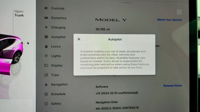 2024 Tesla Model Y RWD *Ltd Avail* with White & Black Premium Interior - 22967932 - 14