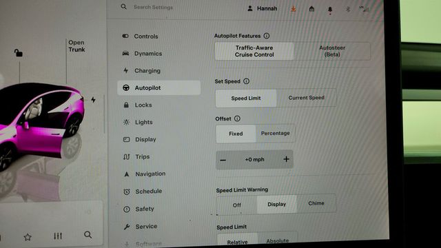2024 Tesla Model Y RWD *Ltd Avail* with White & Black Premium Interior - 22967932 - 17