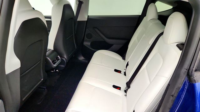 2024 Tesla Model Y RWD *Ltd Avail* with White & Black Premium Interior - 22967932 - 23