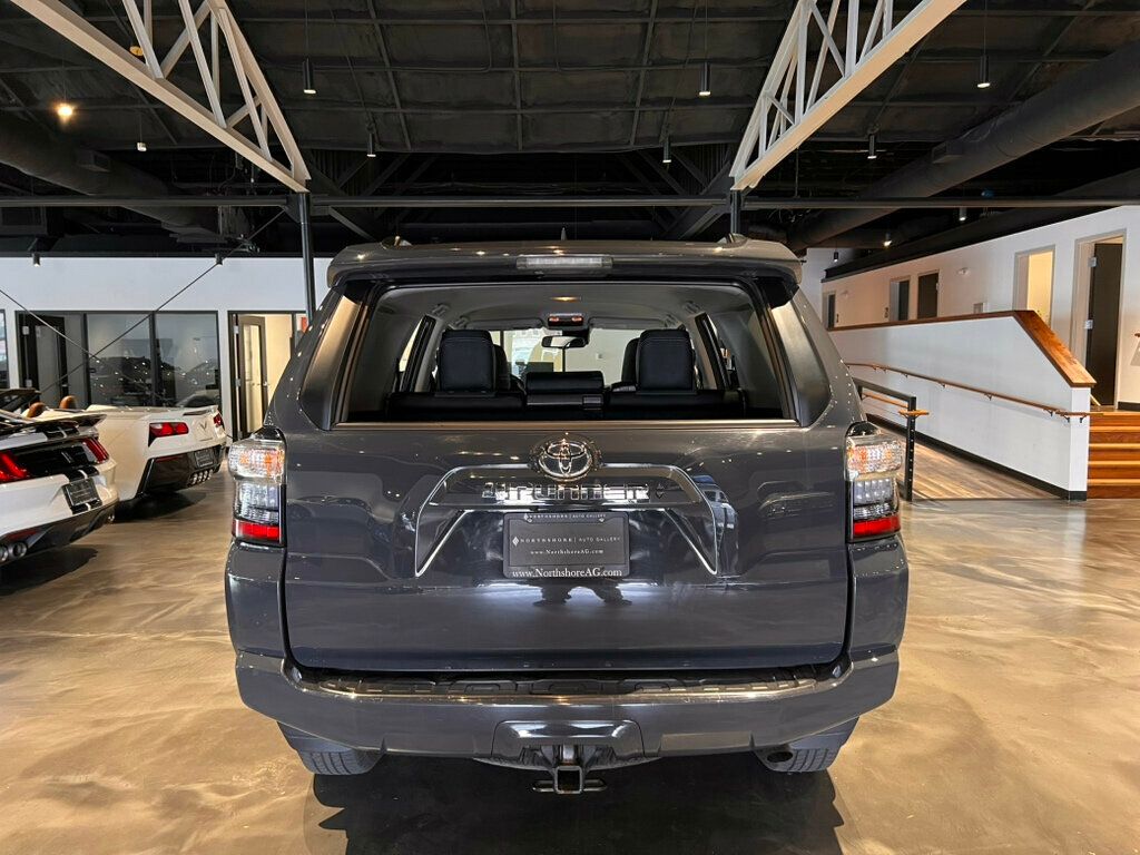 2024 Toyota 4Runner LocalTrade/4x4/SR5/HtdSeats/AdapCruise/AppleCarplay/AndroidAuto - 22983844 - 3