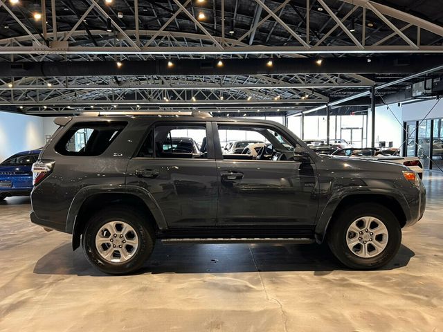 2024 Toyota 4Runner LocalTrade/4x4/SR5/HtdSeats/AdapCruise/AppleCarplay/AndroidAuto - 22983844 - 5
