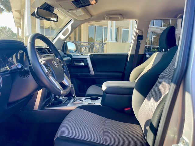 2024 TOYOTA 4RUNNER SR5 - 22982876 - 10