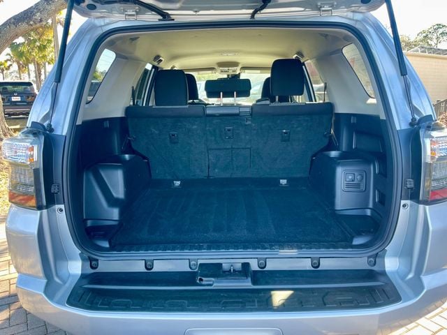 2024 TOYOTA 4RUNNER SR5 - 22982876 - 4