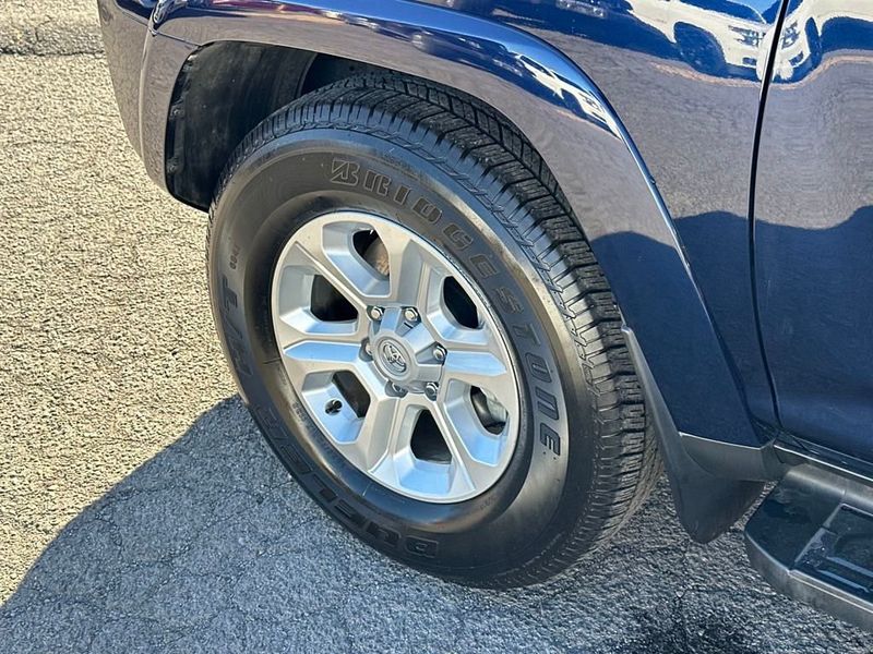 2024 Toyota 4Runner SR5 2WD - 22919465 - 10