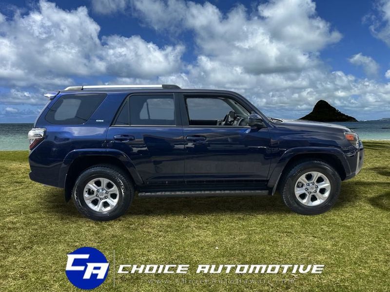 2024 Toyota 4Runner SR5 2WD photo 7