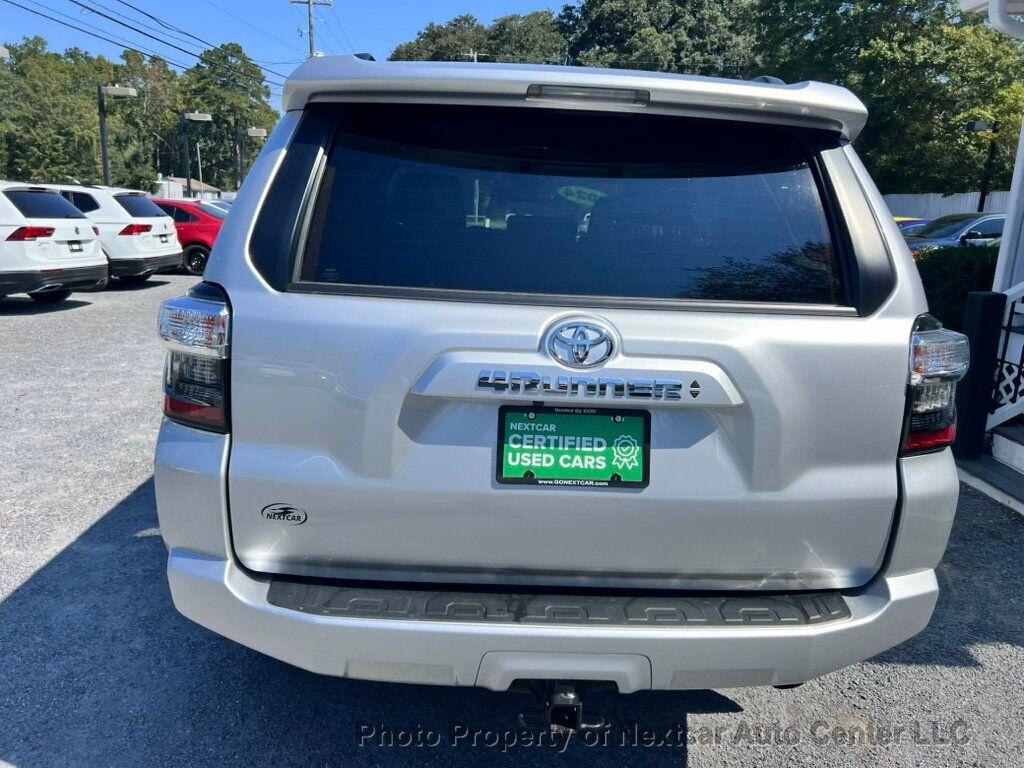 2024 Toyota 4Runner SR5 2WD photo 4