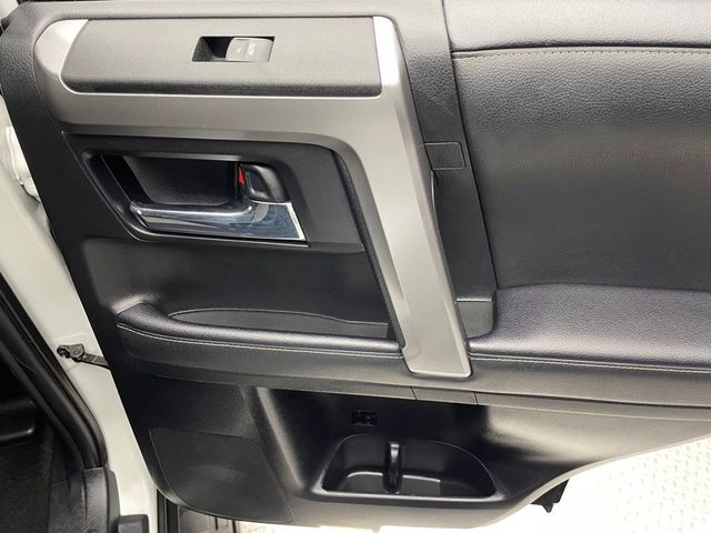 2024 Toyota 4Runner SR5 2WD - 22980934 - 32