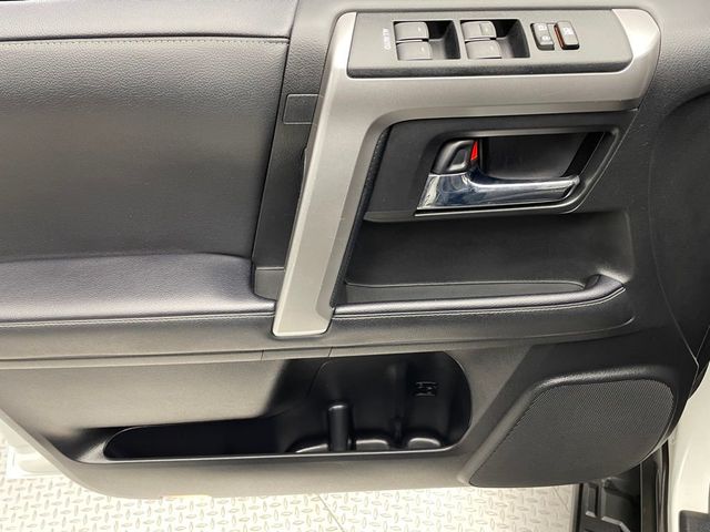 2024 Toyota 4Runner SR5 2WD - 22980934 - 8