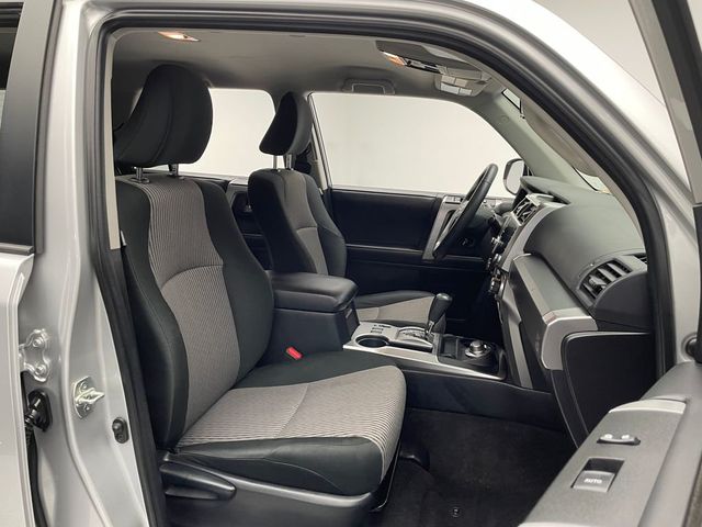 2024 Toyota 4Runner SR5 4WD - 22977920 - 17