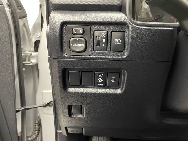 2024 Toyota 4Runner SR5 4WD - 22977920 - 19