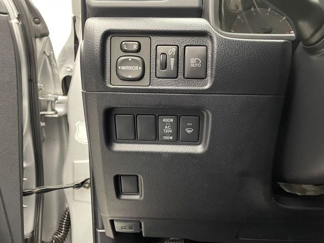 2024 Toyota 4Runner SR5 4WD - 22977922 - 19