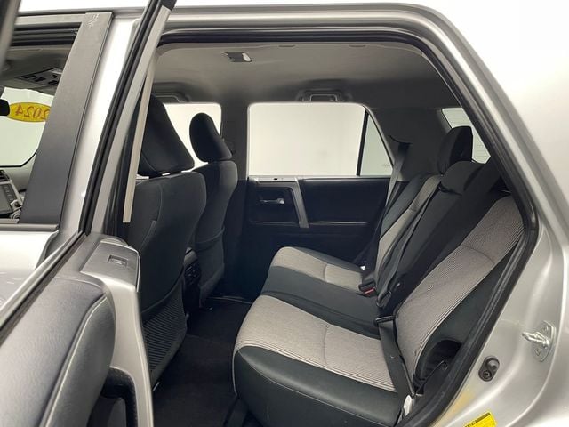 2024 Toyota 4Runner SR5 4WD - 22977922 - 32