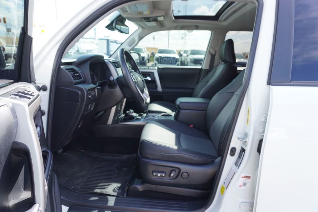 2024 Toyota 4Runner SR5 PREMIUM - 22928053 - 17