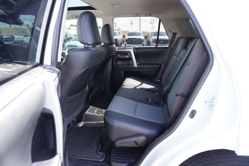 2024 Toyota 4Runner SR5 PREMIUM - 22928053 - 18