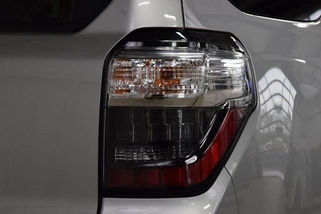 2024 Toyota 4Runner SR5 Premium 2WD - 22914265 - 17