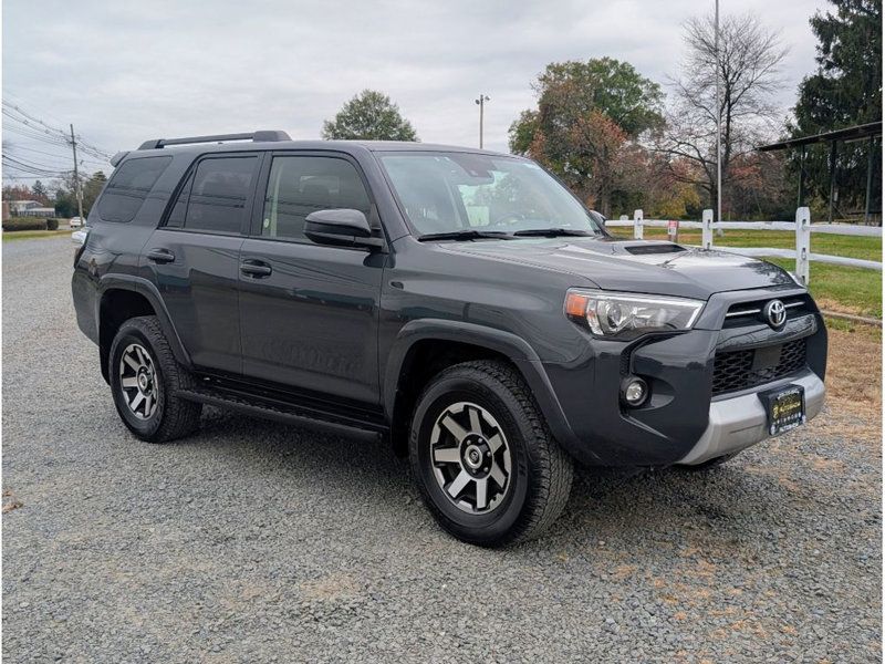 2024 Toyota 4Runner TRD 4WD photo 3