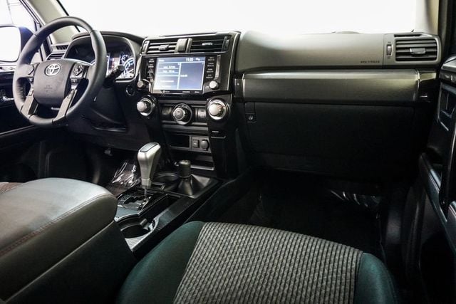 2024 Toyota 4Runner TRD Off Road 4WD - 22995370 - 11