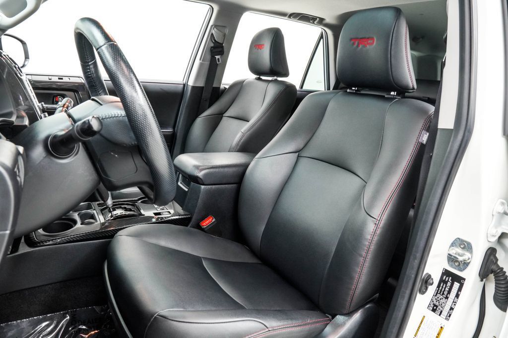 Toyota 4Runner photo 14
