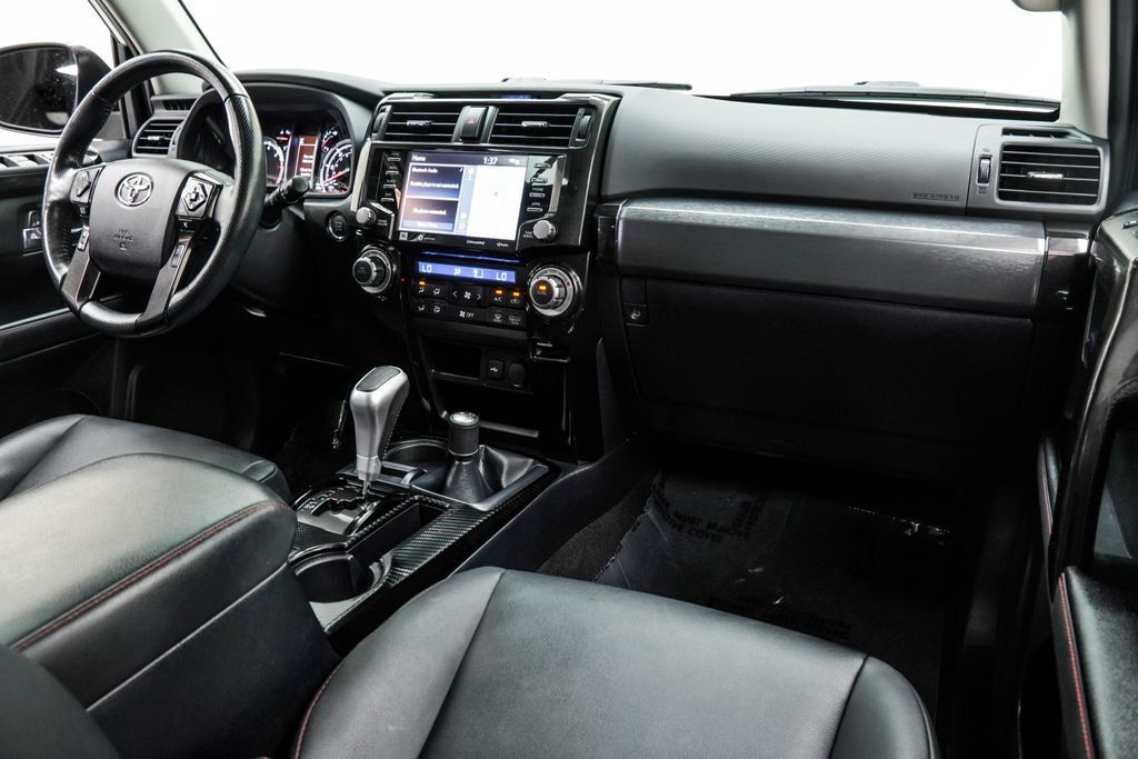 Toyota 4Runner photo 21