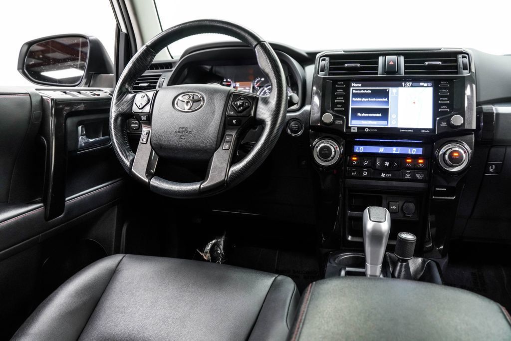 Toyota 4Runner photo 23