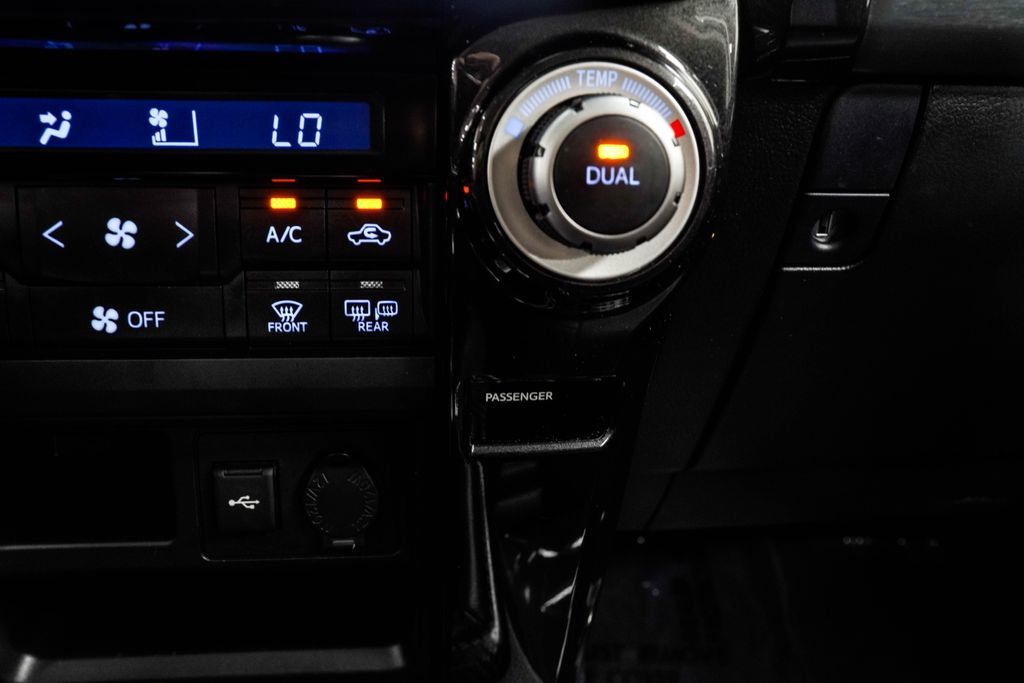 Toyota 4Runner photo 29