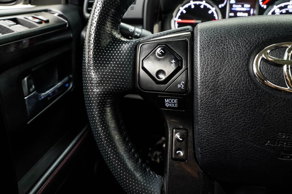 Toyota 4Runner photo 39