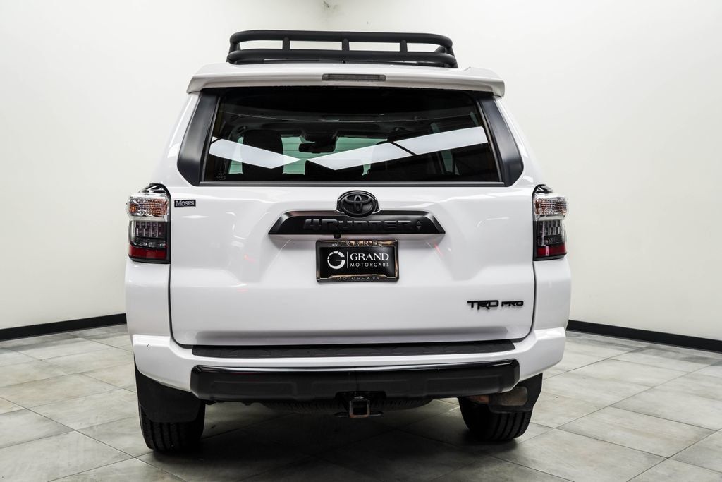 Toyota 4Runner photo 9
