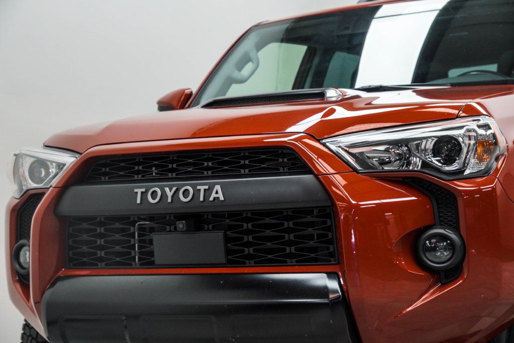 Toyota 4Runner photo 2