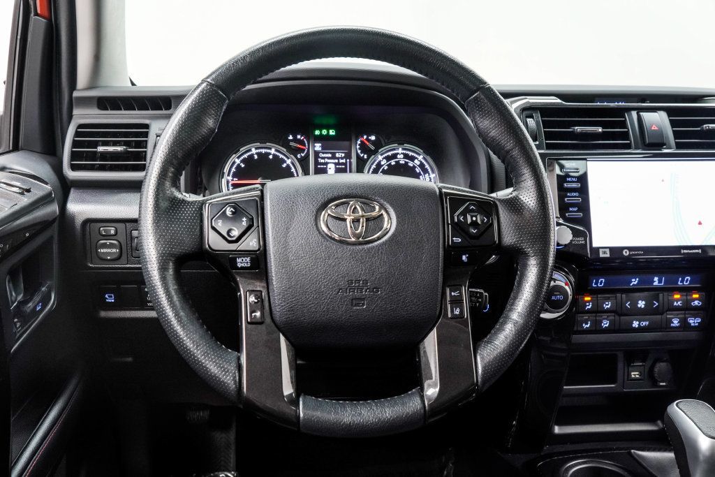 Toyota 4Runner photo 24