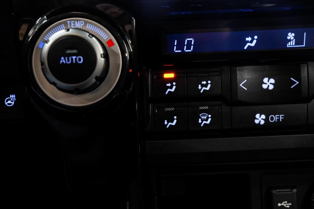 Toyota 4Runner photo 32