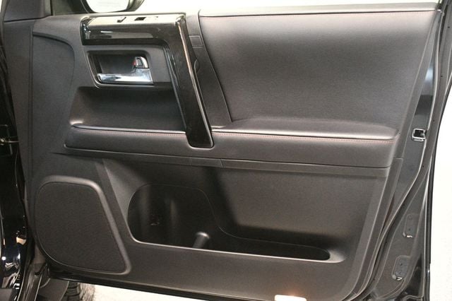 2024 Toyota 4Runner TRD Pro 4WD - 23014160 - 24