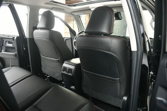 2024 Toyota 4Runner TRD Pro 4WD - 23014160 - 40