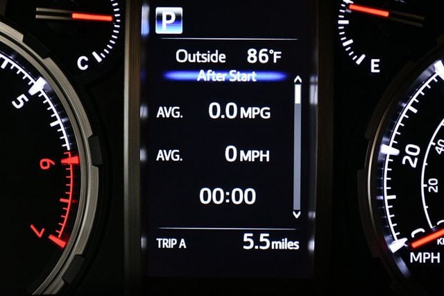 2024 Toyota 4Runner TRD Pro 4WD - 23014160 - 46