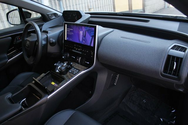 2024 Toyota bZ4X LIMITED ALL WHEEL DRIVE  - 23002389 - 9