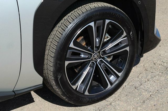 2024 Toyota bZ4X LIMITED ALL WHEEL DRIVE  - 23002389 - 35