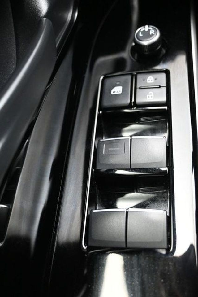 2024 Toyota bZ4X Limited AWD - 23053889 - 25