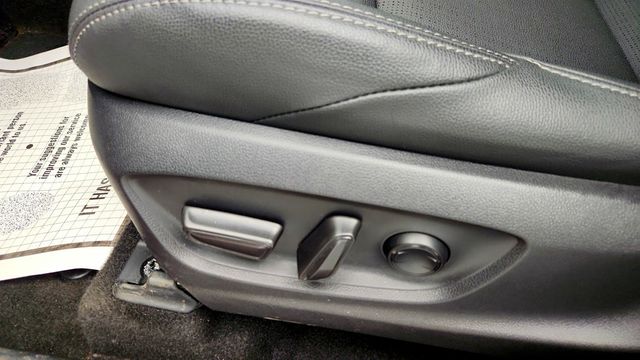 2024 Toyota bZ4X Limited AWD w/ JBL Premium Audio, Weather Package - 23002686 - 10