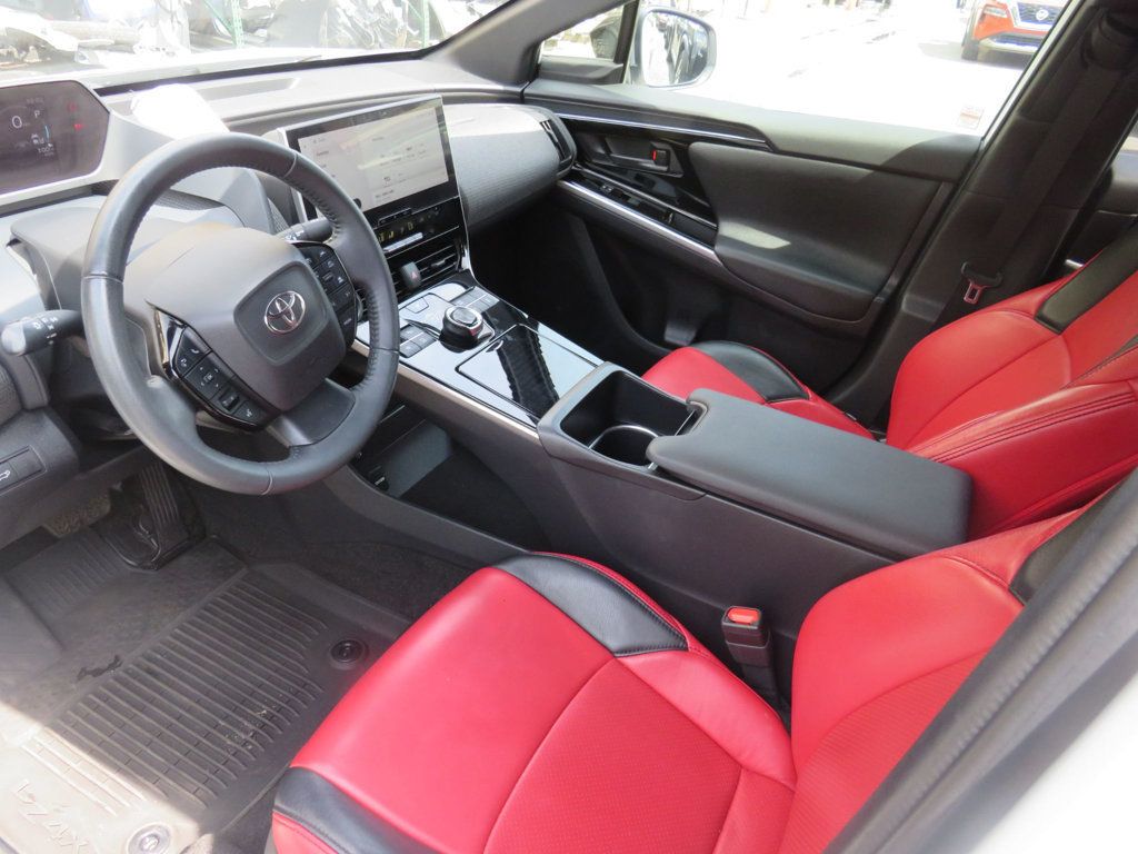 Toyota bZ4X photo 6