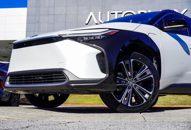 2024 Toyota bZ4X Limited FWD - 22948454 - 1